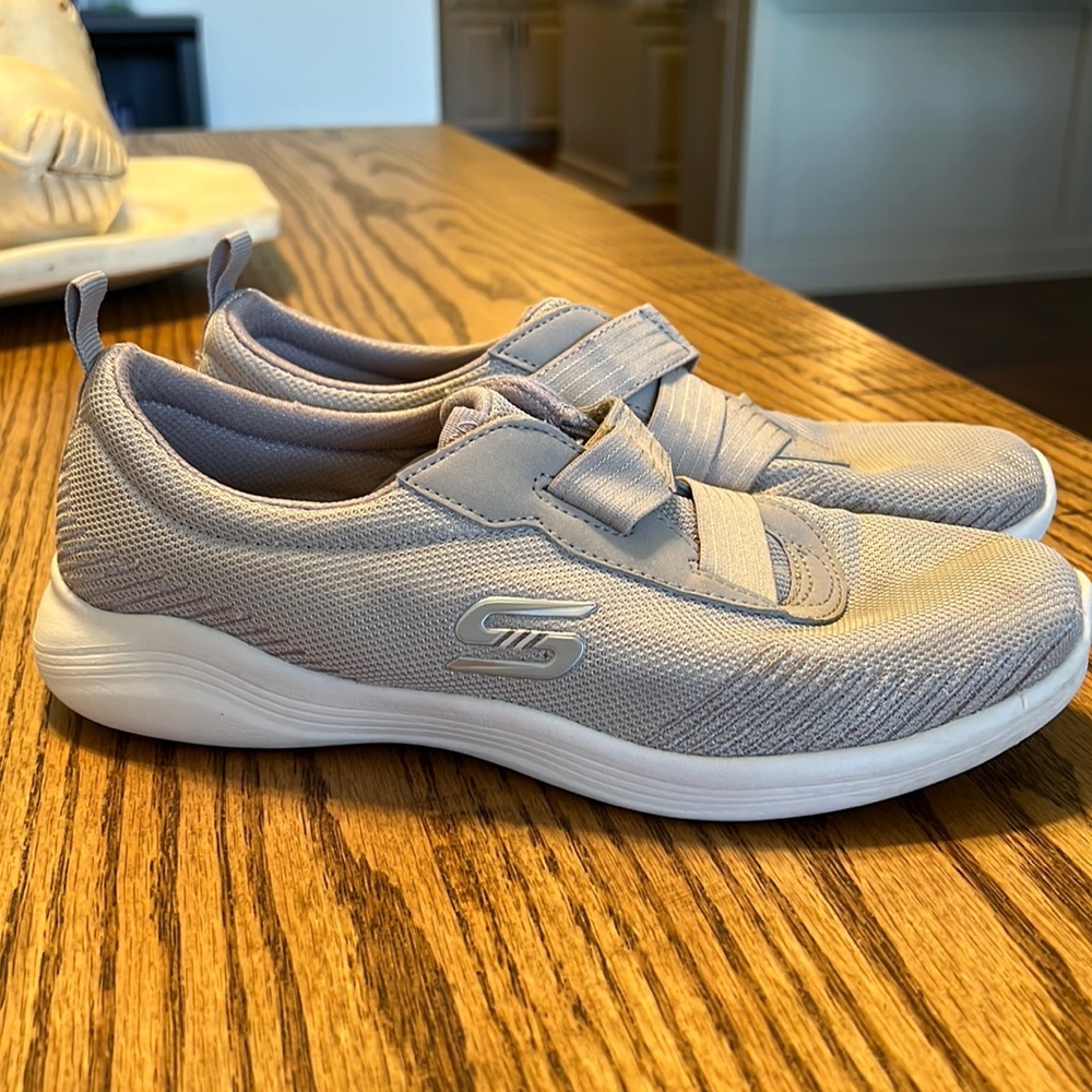 Sketchers Memory Foam Slip On Shoes, Size 7